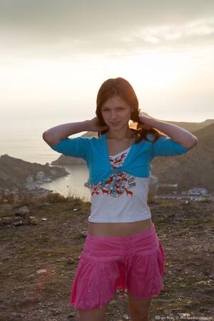 #WeAreHairy Helena May OutDoor Pussy