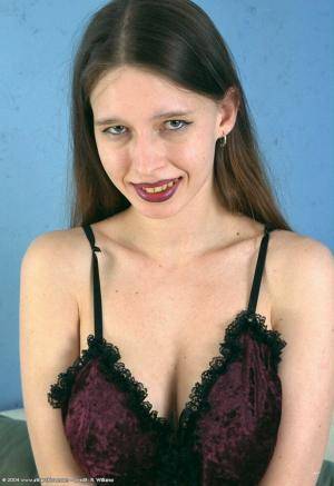 Original 683 px/ 996 px