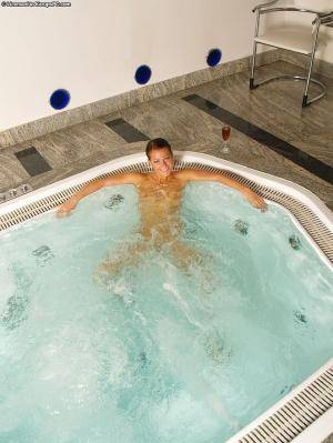 Original 961 px/ 1280 px