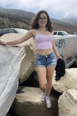 Original 2000 px/ 3000 px