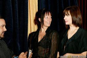 Original 900 px/ 599 px