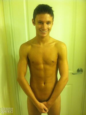 Original 747 px/ 1000 px