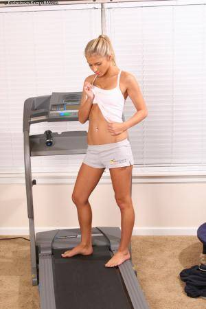 Original 682 px/ 1024 px