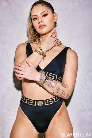 Jada Stevens, Goddess Guzman (Physical)