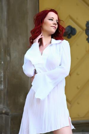 Original 1365 px/ 2048 px