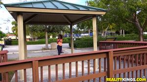 Original 1920 px/ 1080 px