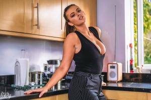 Original 4500 px/ 3000 px