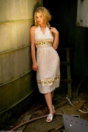 Original 1021 px/ 1536 px