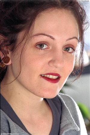 Original 683 px/ 1024 px