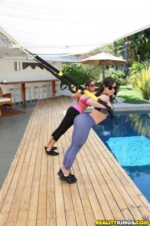 Original 2560 px/ 3840 px