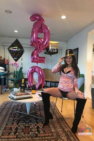 Original 2000 px/ 3000 px