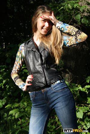 Original 1067 px/ 1600 px