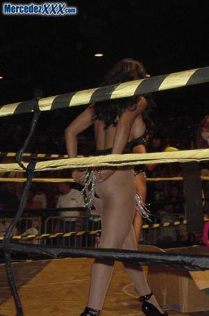 Original 572 px/ 864 px