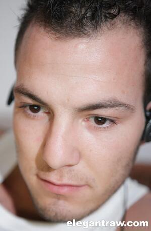 Original 1337 px/ 2048 px