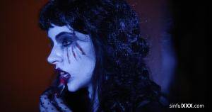 Original 4096 px/ 2160 px