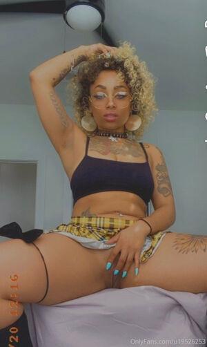 Original 708 px/ 1184 px