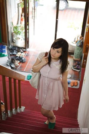 Original 853 px/ 1280 px