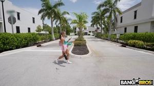 Original 1278 px/ 719 px