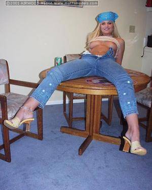 Original 546 px/ 683 px