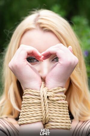 Original 2560 px/ 3840 px