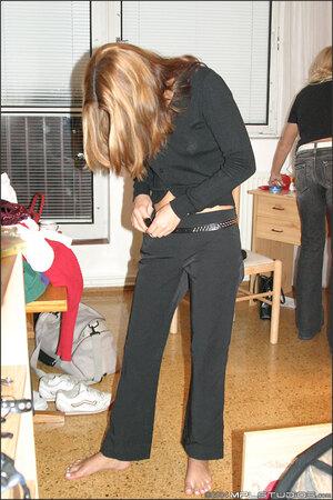 Original 682 px/ 1024 px