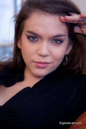 Original 854 px/ 1280 px