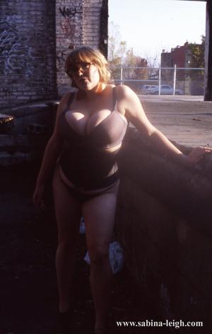 Original 1285 px/ 2021 px