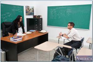 Original 850 px/ 571 px