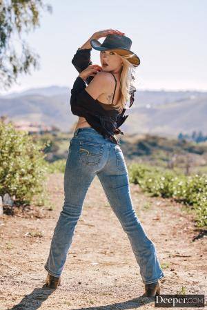 #deeper | A Handful | Jazlyn Ray