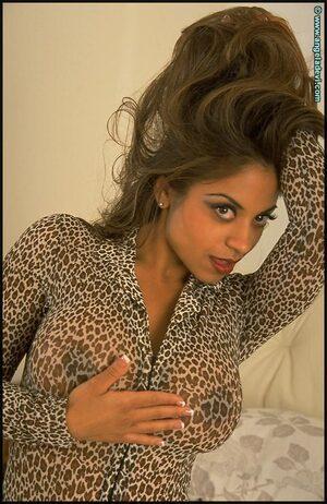 Original 479 px/ 738 px