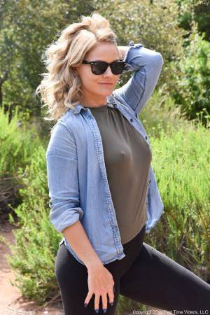 Original 852 px/ 1280 px