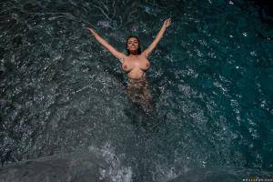 Original 2491 px/ 1663 px