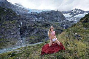 Original 4500 px/ 3000 px