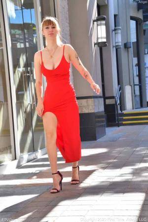 Original 852 px/ 1280 px