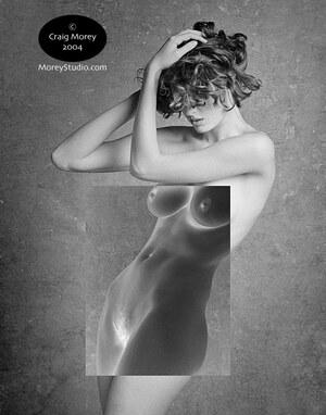 Original 678 px/ 864 px