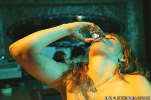 Original 900 px/ 599 px