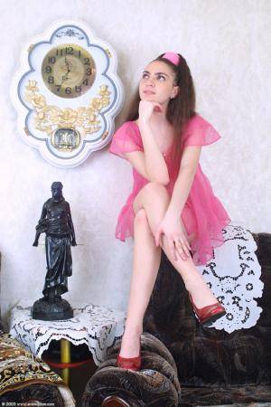 Original 682 px/ 1024 px