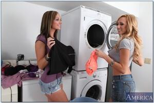 Original 850 px/ 571 px