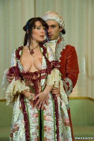 Original 1067 px/ 1600 px