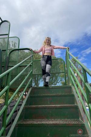 Original 2000 px/ 3000 px