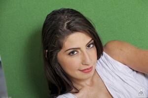 Original 1600 px/ 1064 px