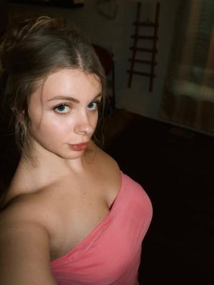 Original 640 px/ 853 px