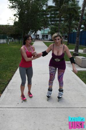 Original 1066 px/ 1600 px