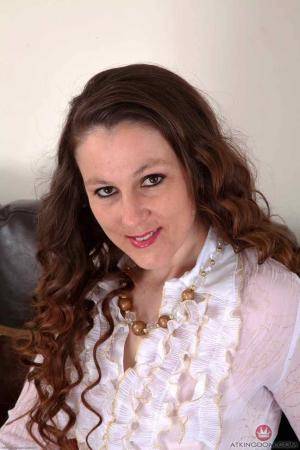 Original 852 px/ 1280 px