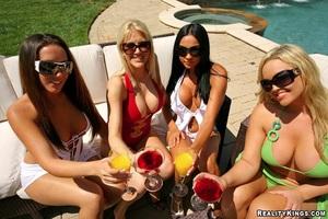 Original 3840 px/ 2560 px