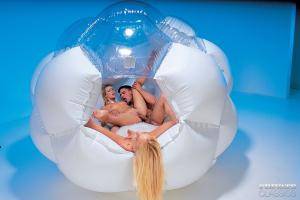 Original 3200 px/ 2141 px