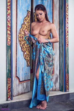 Original 854 px/ 1280 px