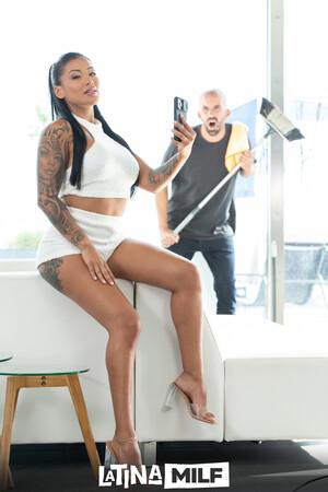 Original 2560 px/ 3840 px