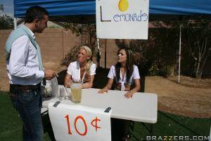 Original 900 px/ 600 px