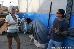 Original 900 px/ 600 px